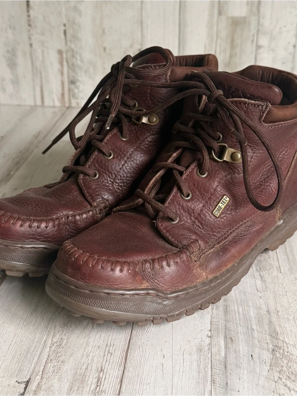 Men’s Rocky Gore Tex Hiking Boots size 9.5